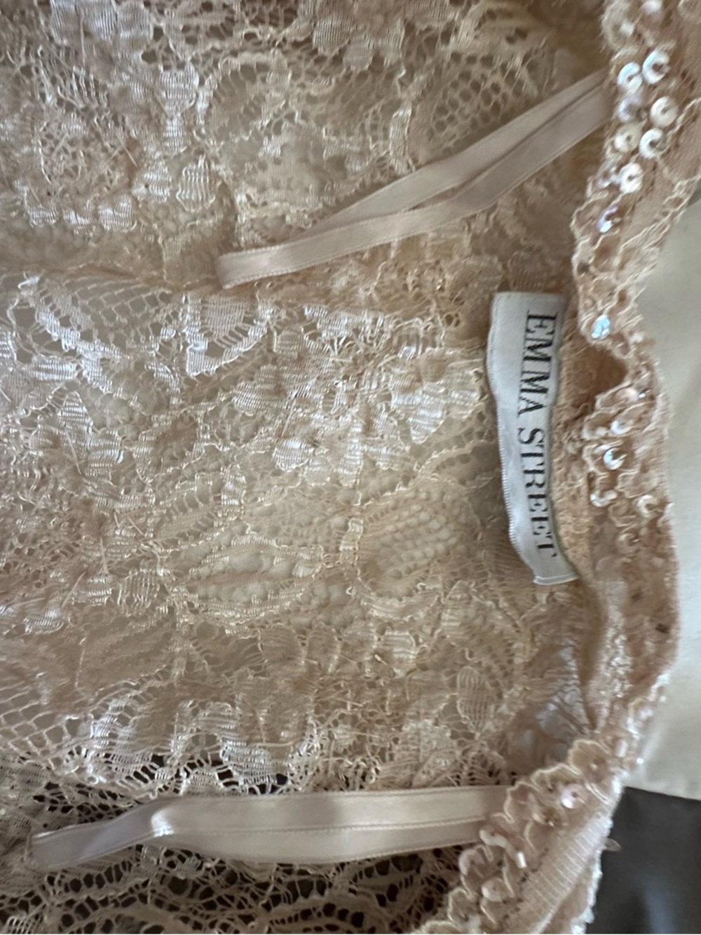Elegant Blush Lace Evening Dress - Picture 5 of 6